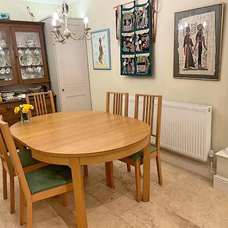 Cosy And Quiet Garden Flat Apartman Bristol